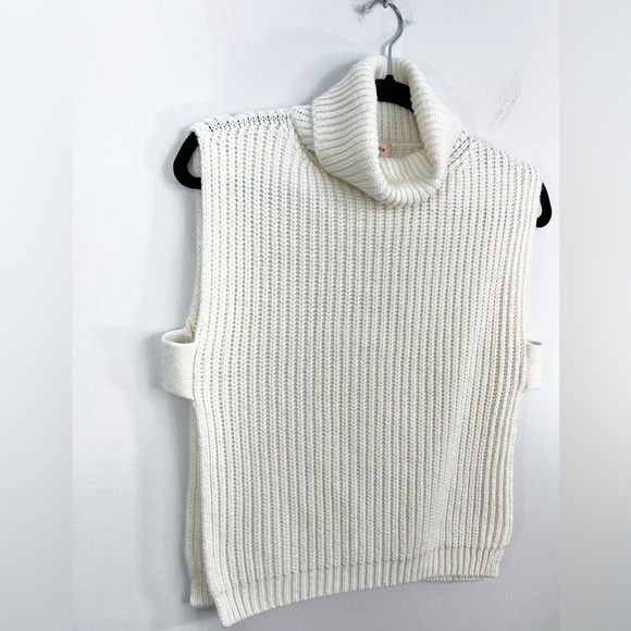 StilEstro Italy ivory cowl neck wool alpaca blend open side sleeveless sweater - Picture 8 of 14